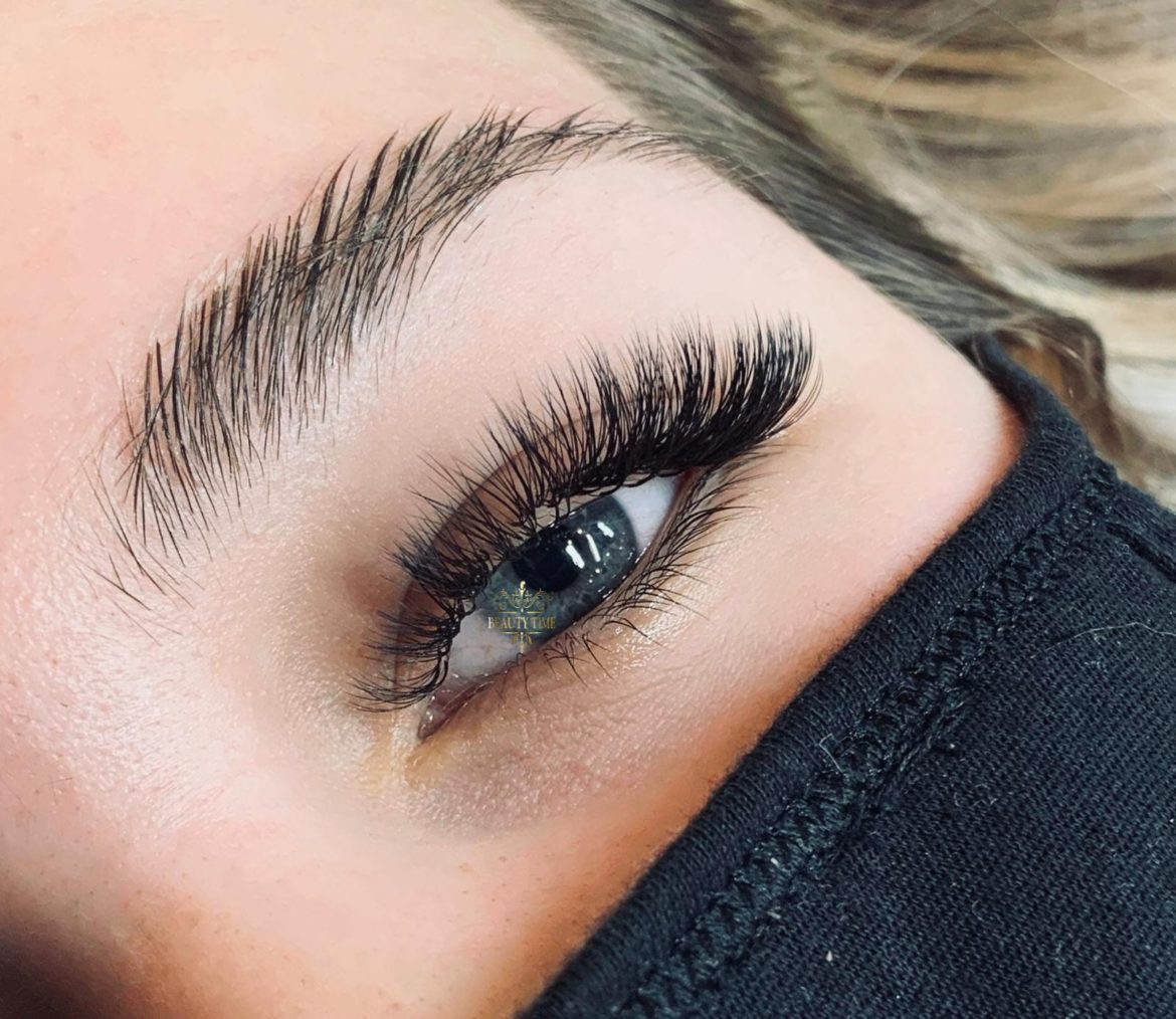Clearing Up Common Misconceptions about Eyelash Extensions