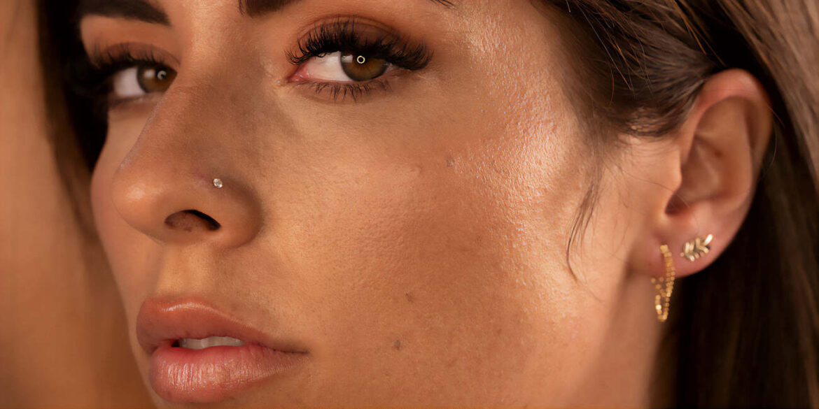 How to Choose the Perfect Nose Stud for Your Face Shape